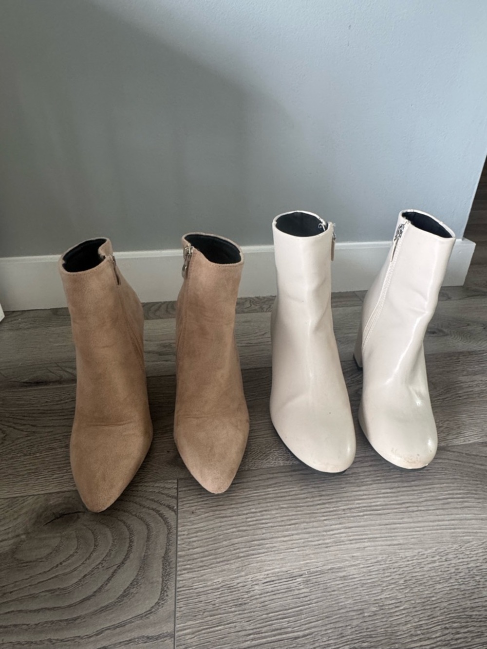 Set of 2 heels